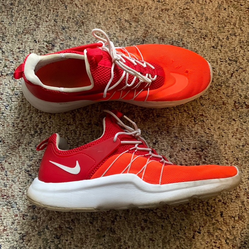 Nike - red & orange sneakers